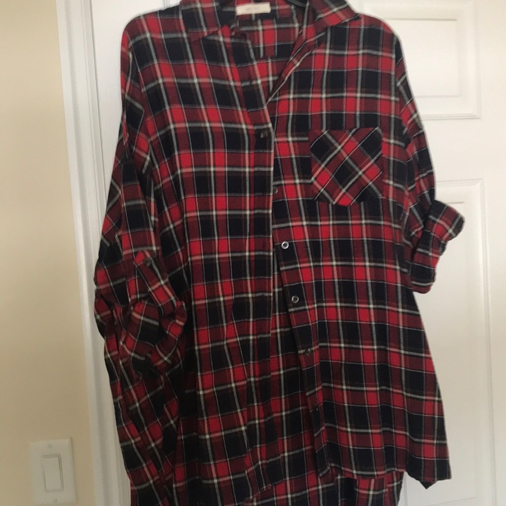 Women’s oversized shirt never worn